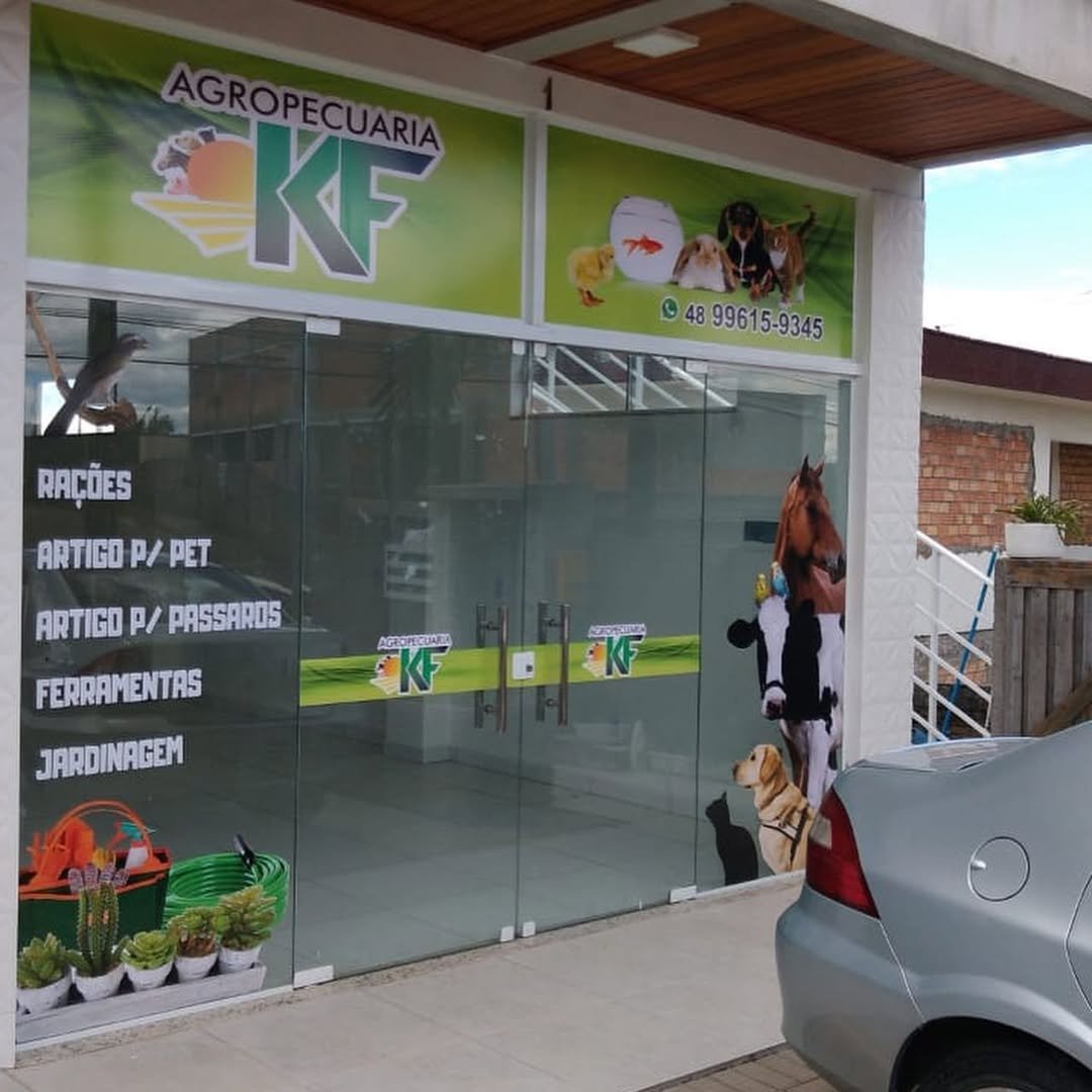 Adesivagem de fachada da Agropecuária KF